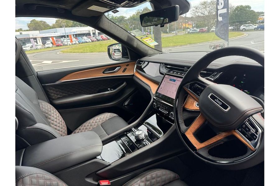 2023 Jeep Grand Cherokee Summit Reserve 4xe WL Photo 17