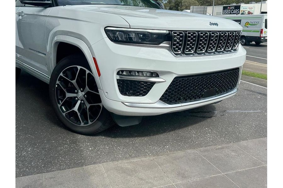 2023 Jeep Grand Cherokee Summit Reserve 4xe WL Photo 4