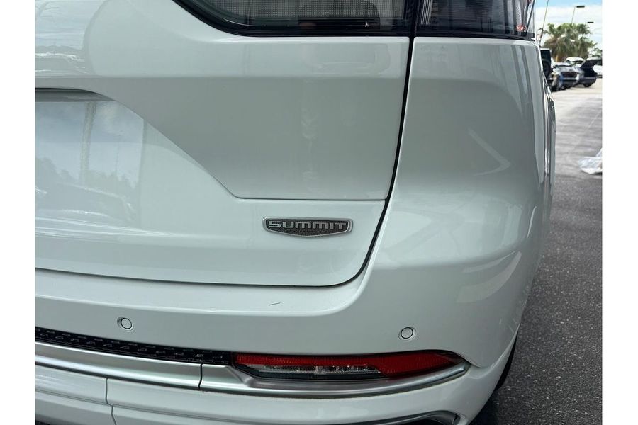 2023 Jeep Grand Cherokee Summit Reserve 4xe WL Photo 12