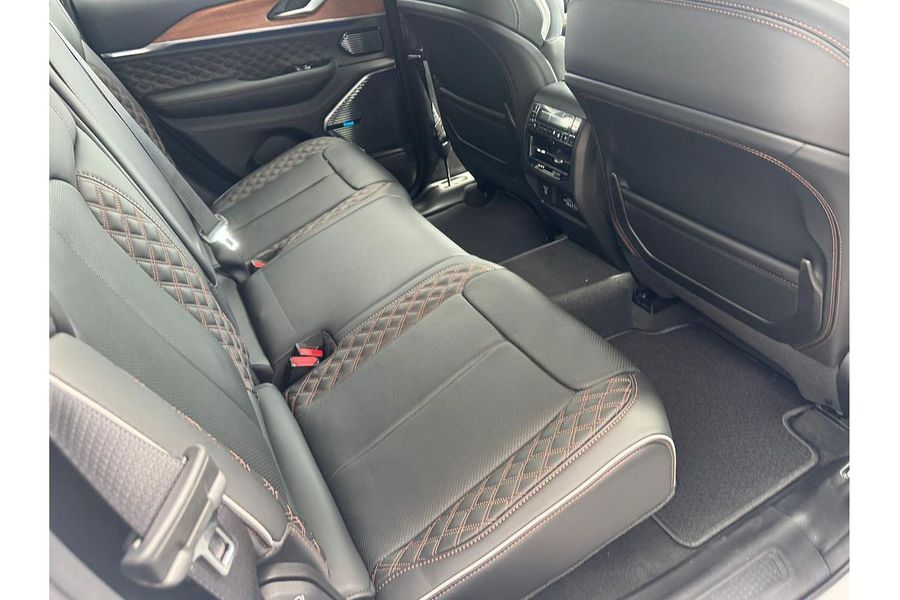 2023 Jeep Grand Cherokee Summit Reserve 4xe WL Photo 24