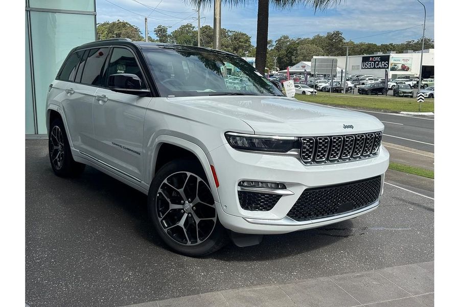 2023 Jeep Grand Cherokee Summit Reserve 4xe WL Photo 3