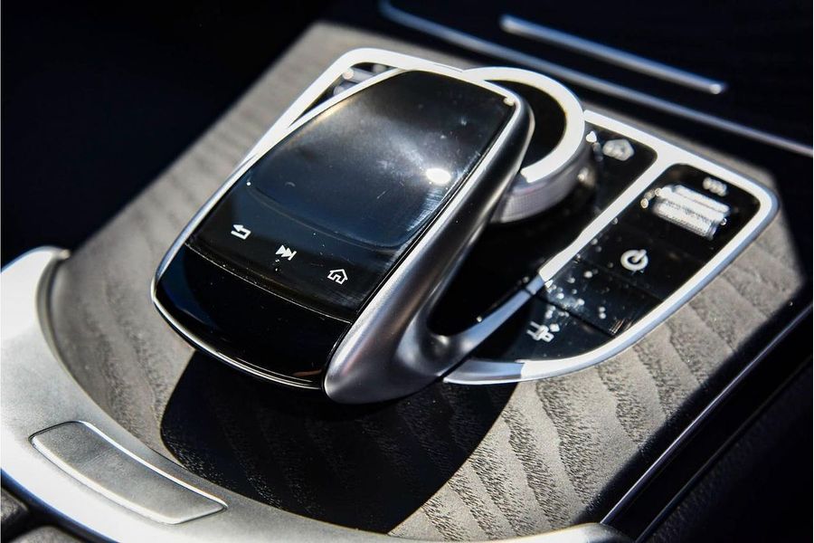 2019 Mercedes-Benz C-Class C200 C205 Photo 9