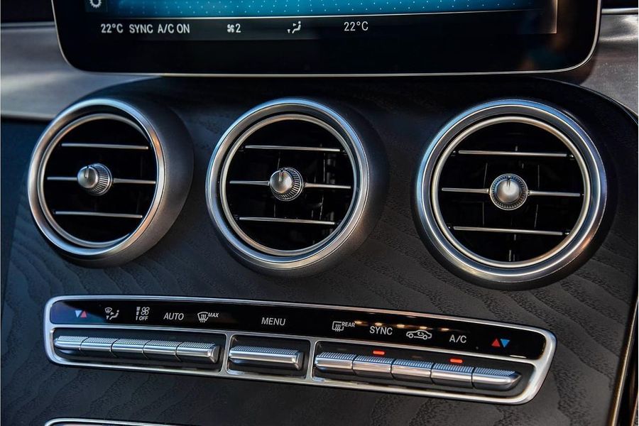 2019 Mercedes-Benz C-Class C200 C205 Photo 12