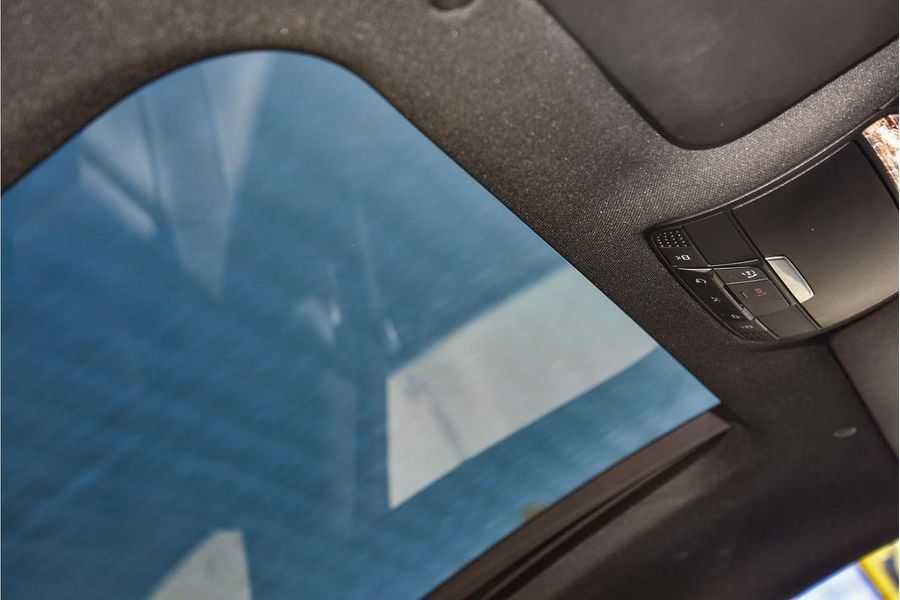 2019 Mercedes-Benz C-Class C200 C205 Photo 19