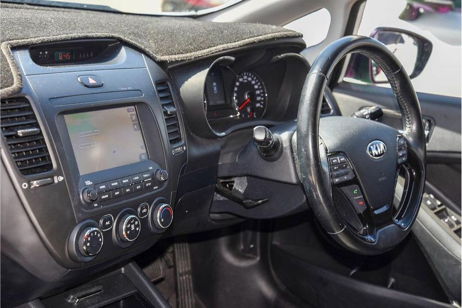 2017 Kia Cerato Sport YD Photo 17